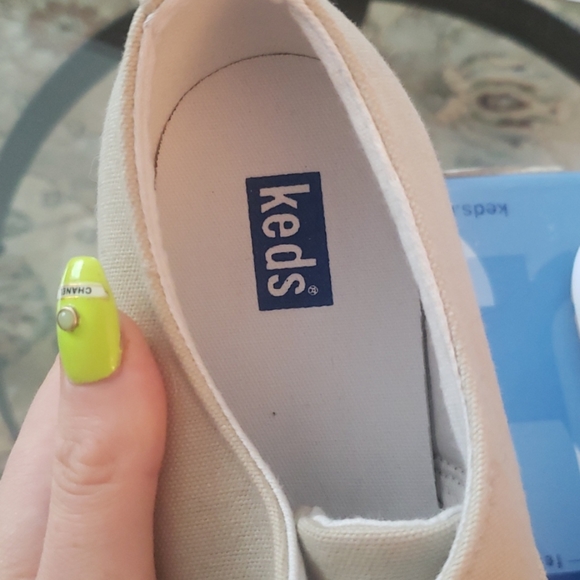 New RARE discontinued khaki keds - Picture 2 of 8